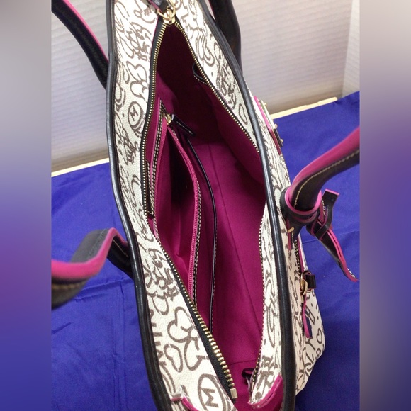 Dooney & Bourke 2022 Disney Minnie Mouse black and white line art tote bag - Picture 7 of 14